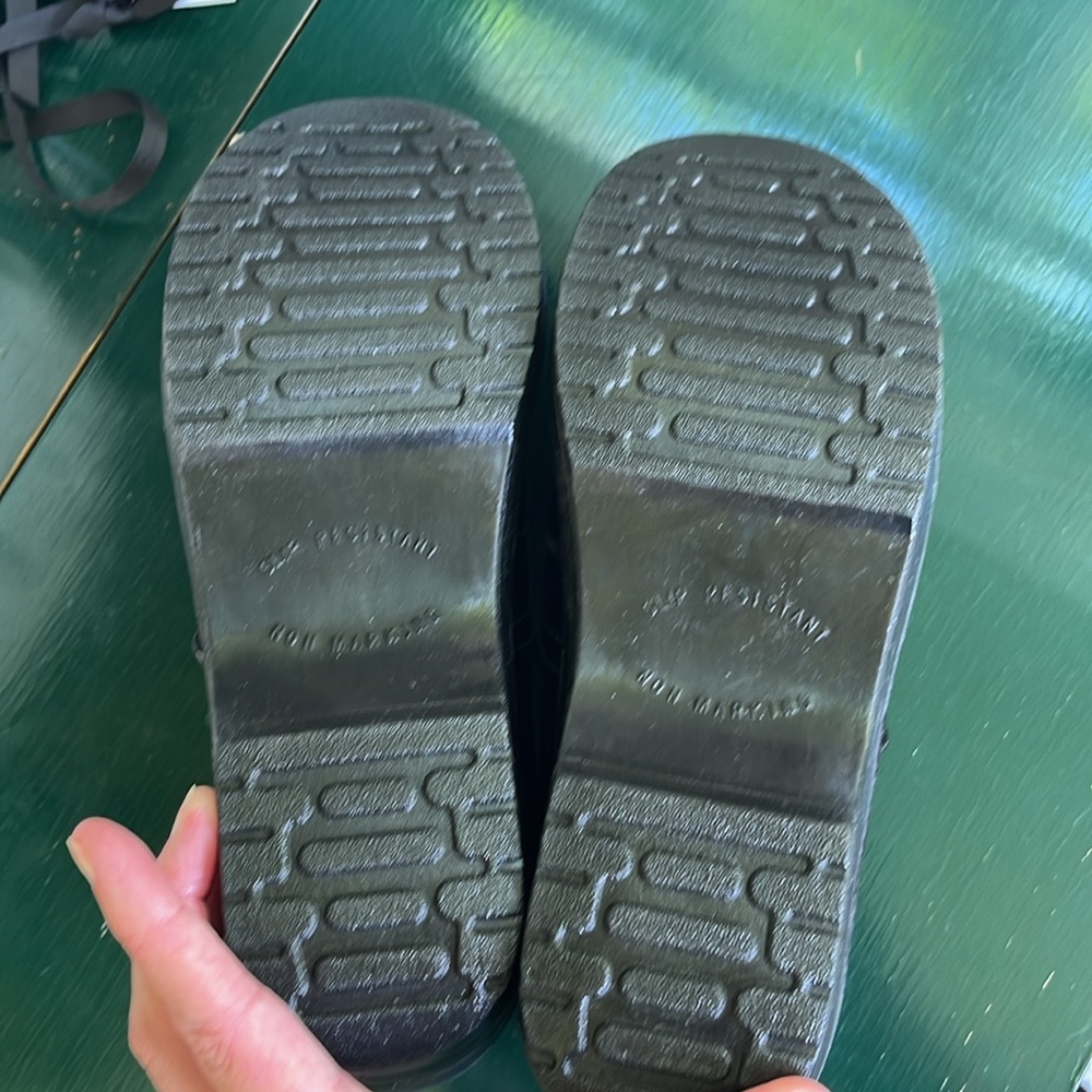 Clogs - Picture 3 of 5